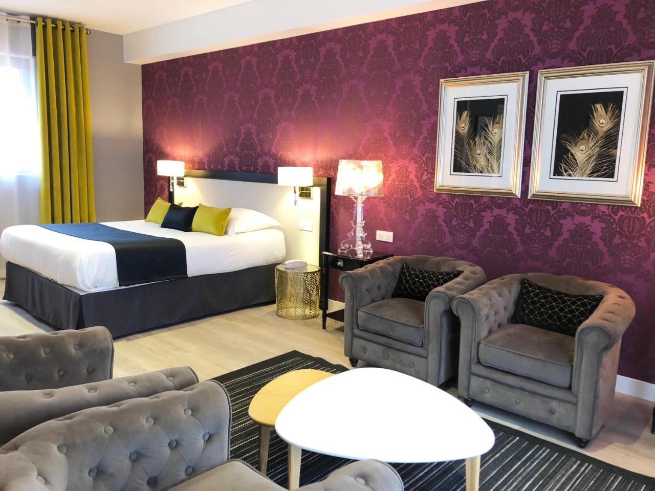 Hotel Les Suites - Domaine De Crecy Zewnętrze zdjęcie